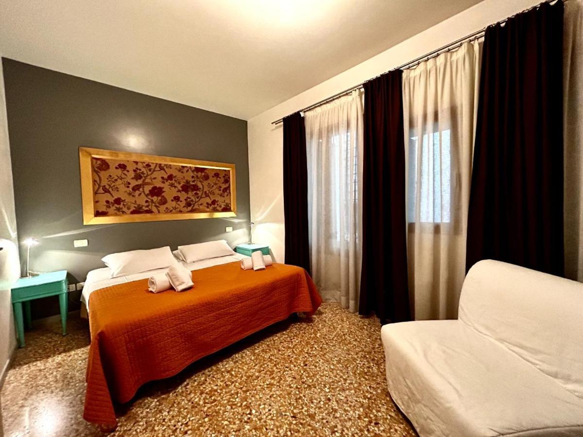 Santa Sofia One-Bedroom Apartment - Cannaregio 4284/b
